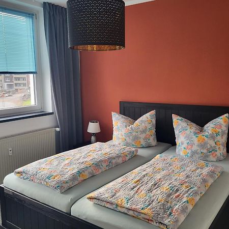 Apartment - Gaestewohnung - Unterkunft Monteure Chemnitz Extérieur photo